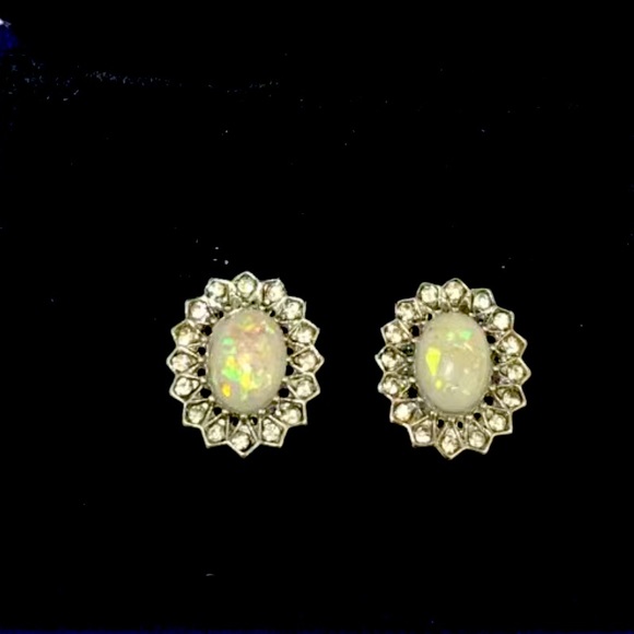 Stunning Golden Opal & Silver Filled Pierced Gemstone Boho Glam Earrings - Picture 5 of 8